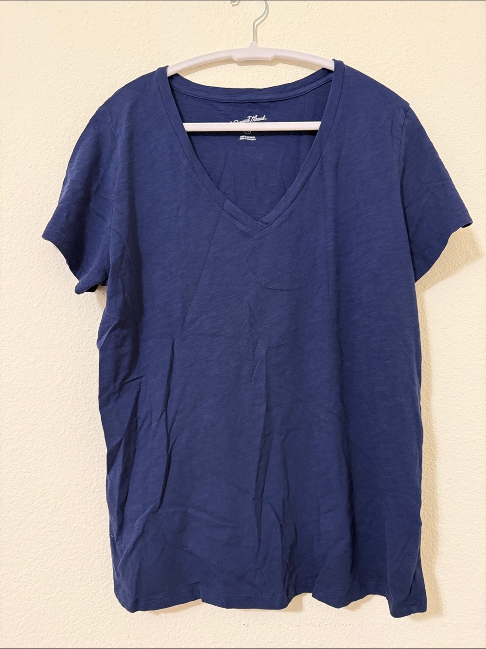 Universal Thread size XXL blue, white, and pink v-neck short sleeve t-shirts